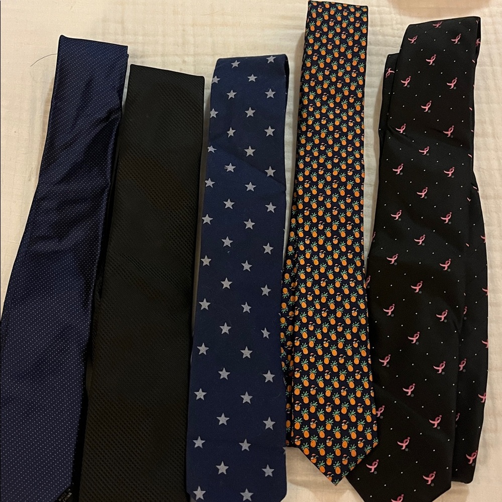Calvin Klein Navy and Black Ties Set